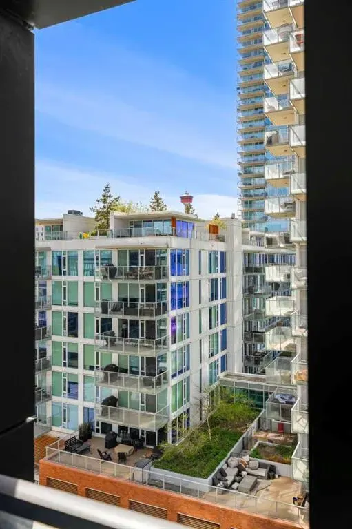 550 Riverfront Avenue SE #810