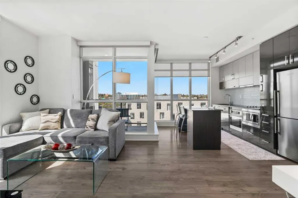 550 Riverfront Avenue SE #810