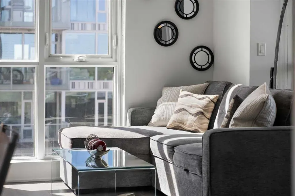 550 Riverfront Avenue SE #810