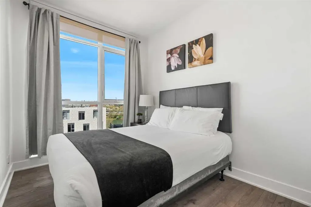 550 Riverfront Avenue SE #810