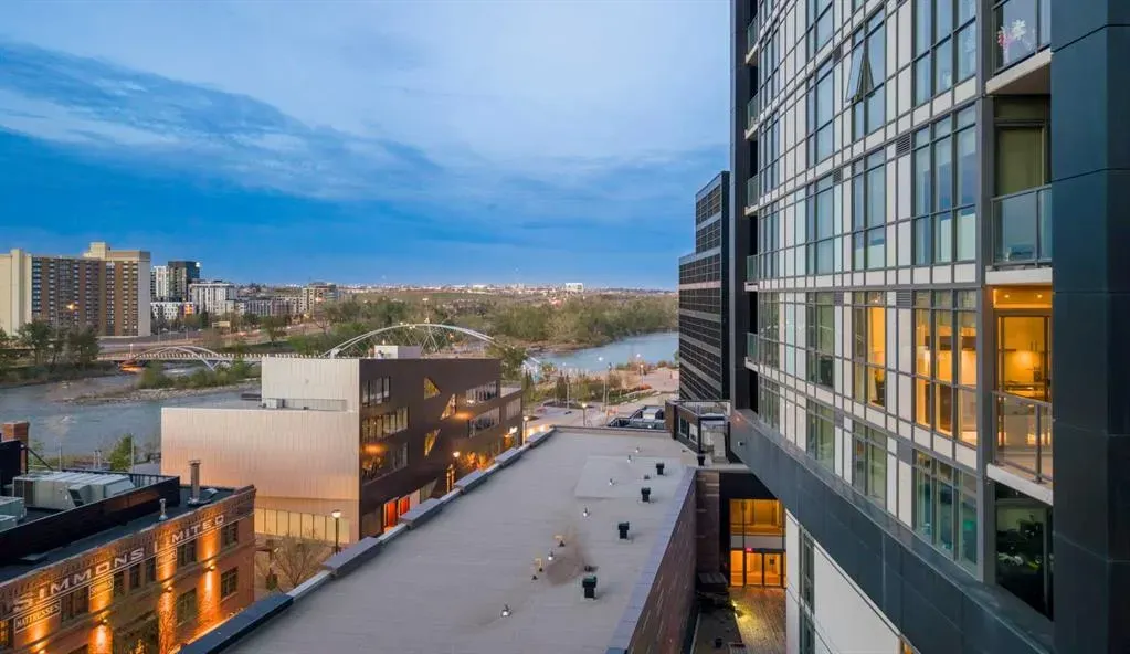 550 Riverfront Avenue SE #810
