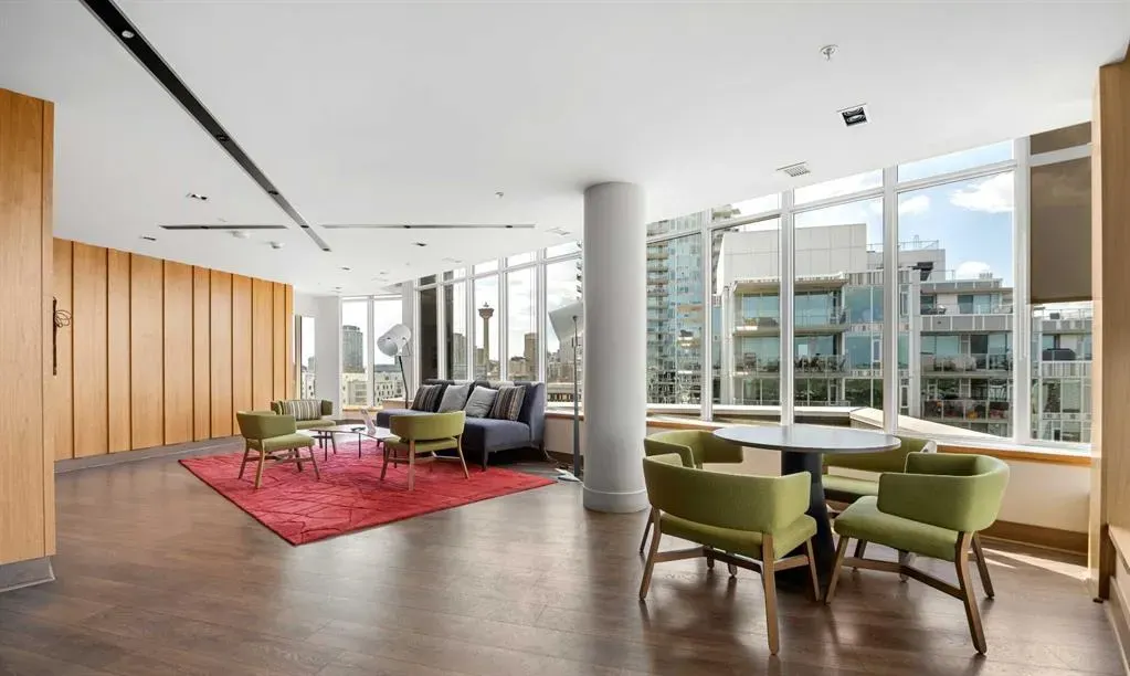 550 Riverfront Avenue SE #810