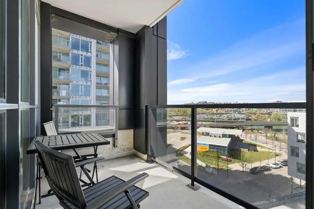550 Riverfront Avenue SE #810