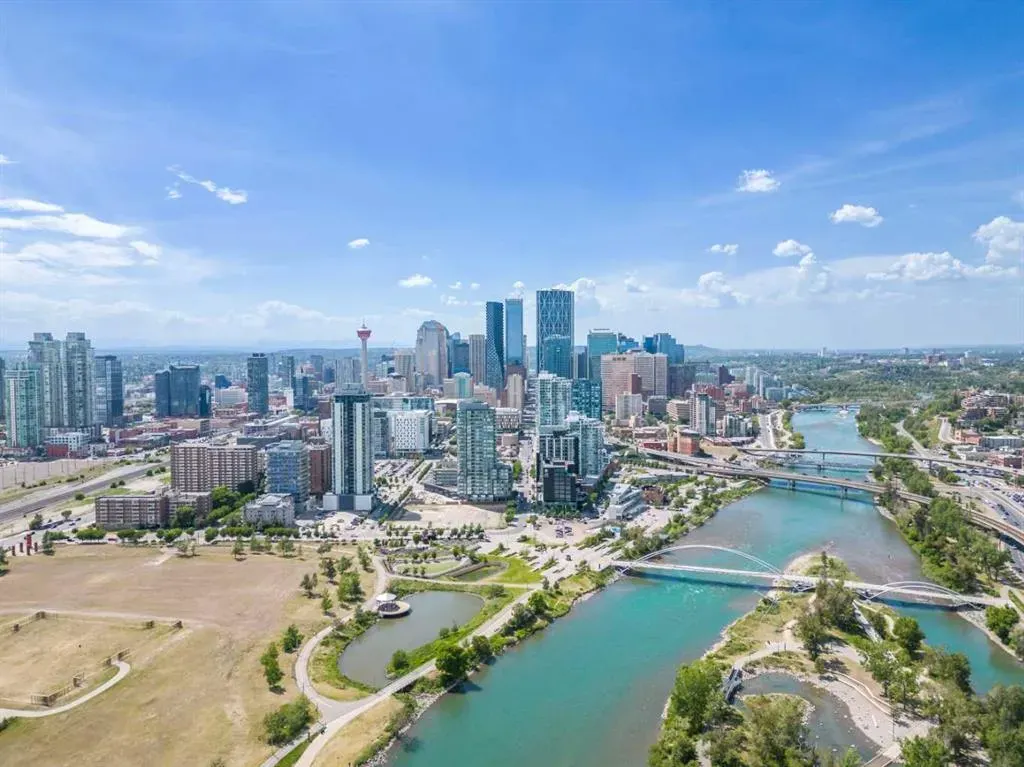 550 Riverfront Avenue SE #810