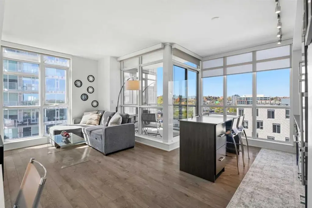550 Riverfront Avenue SE #810