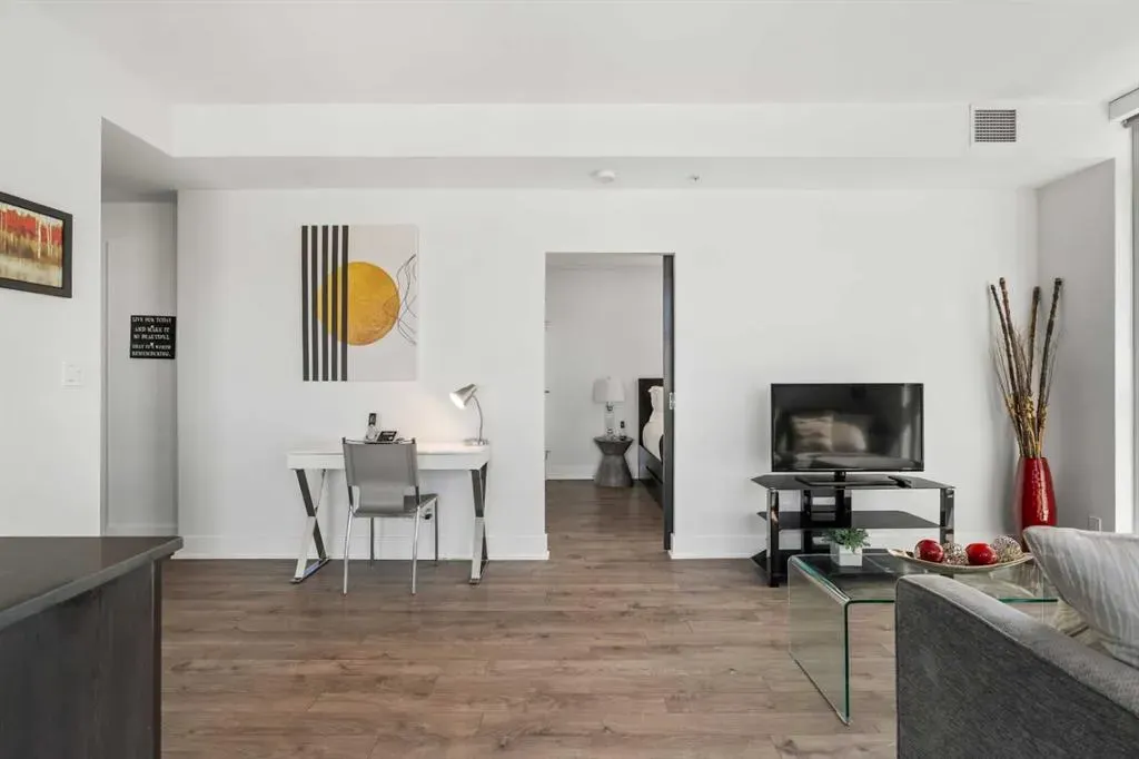 550 Riverfront Avenue SE #810