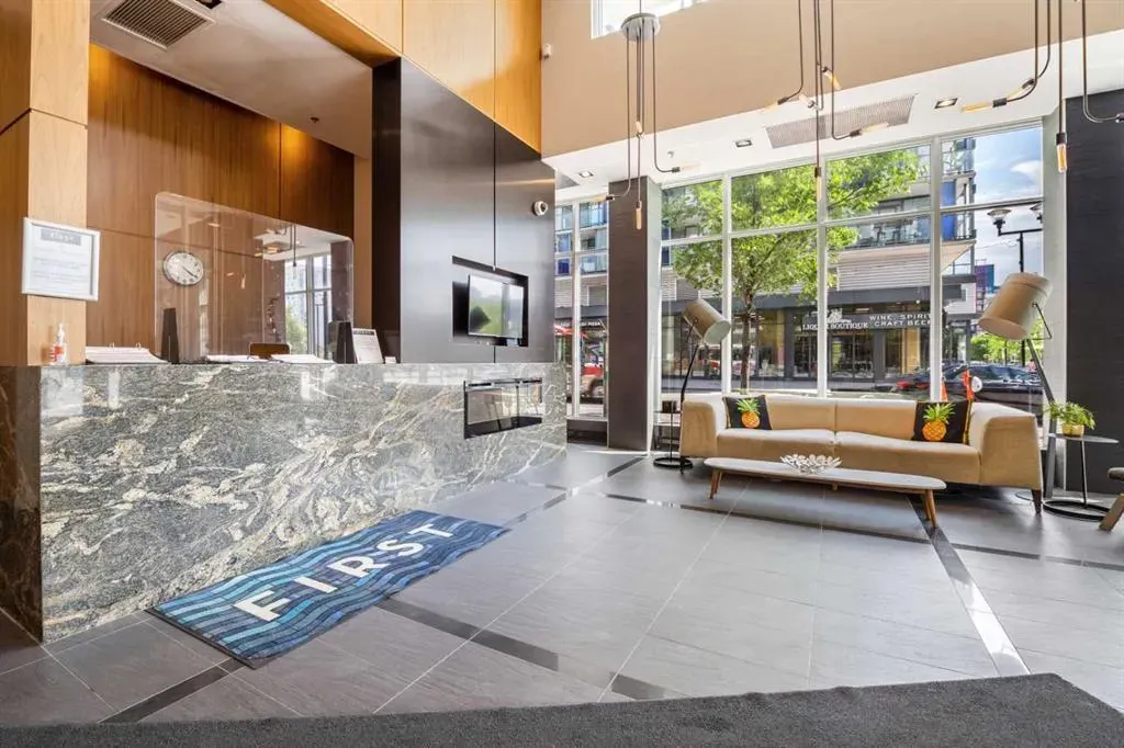 550 Riverfront Avenue SE #810