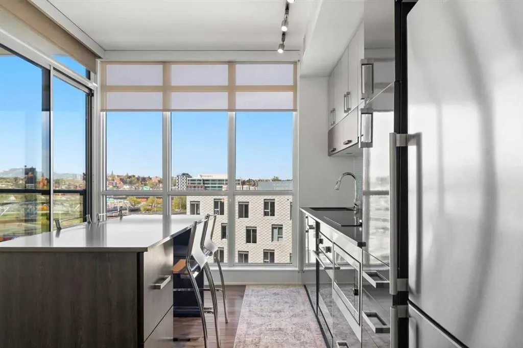 550 Riverfront Avenue SE #810