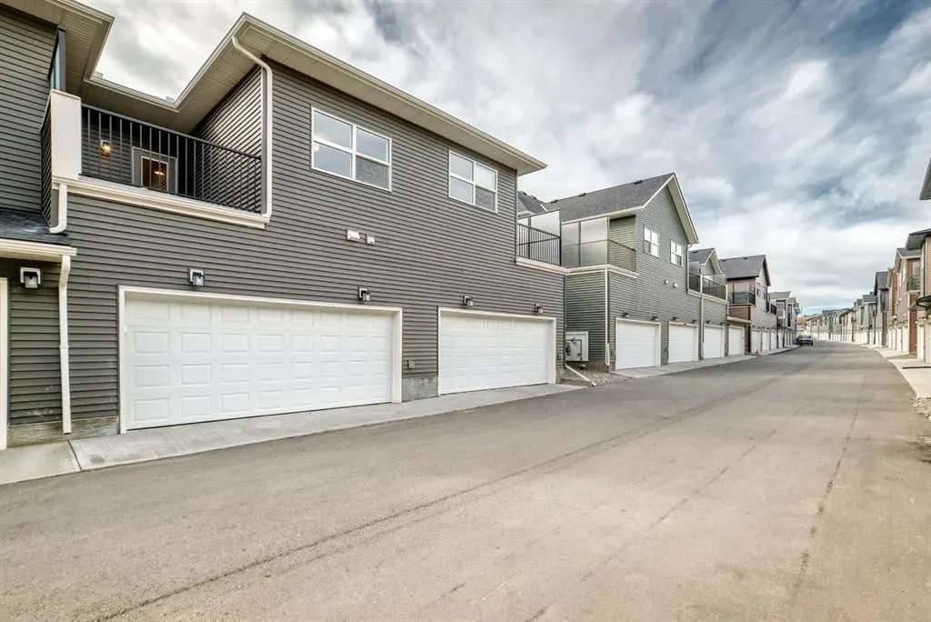 2274 Bayview Drive SW