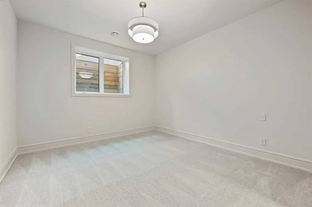 2125 Bowness Road NW