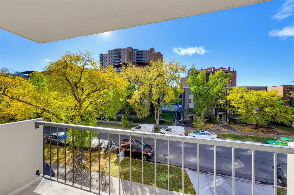 1328 13 Avenue SW #302