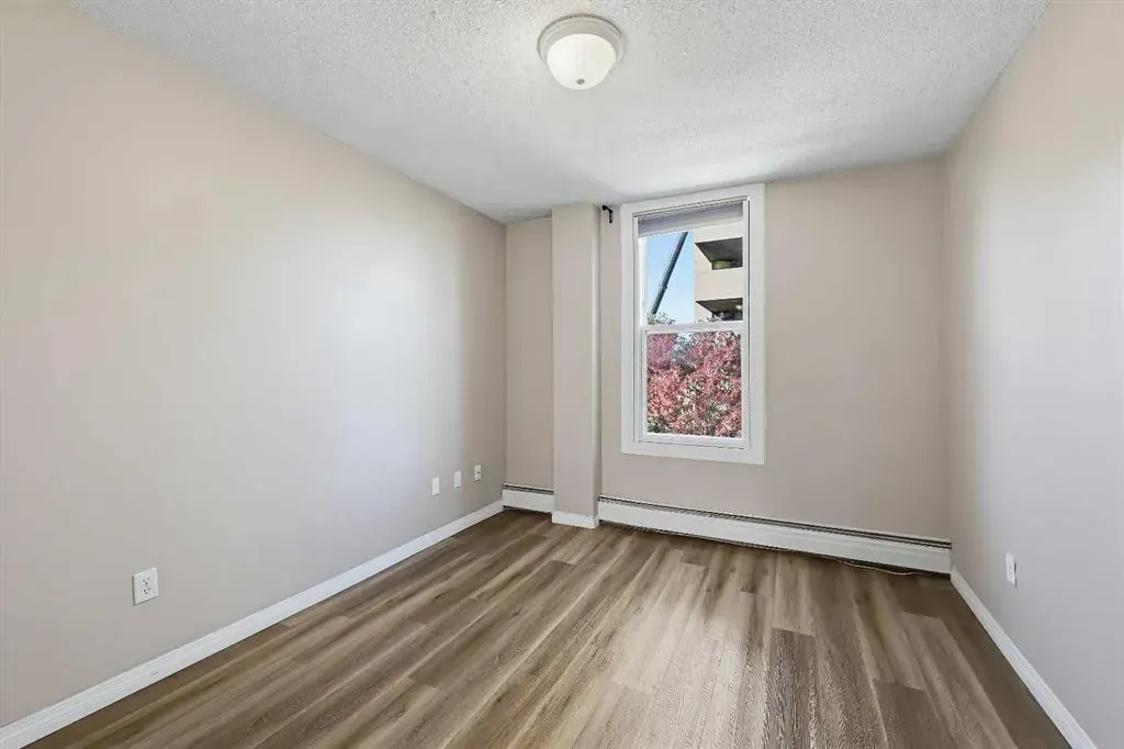 1328 13 Avenue SW #302