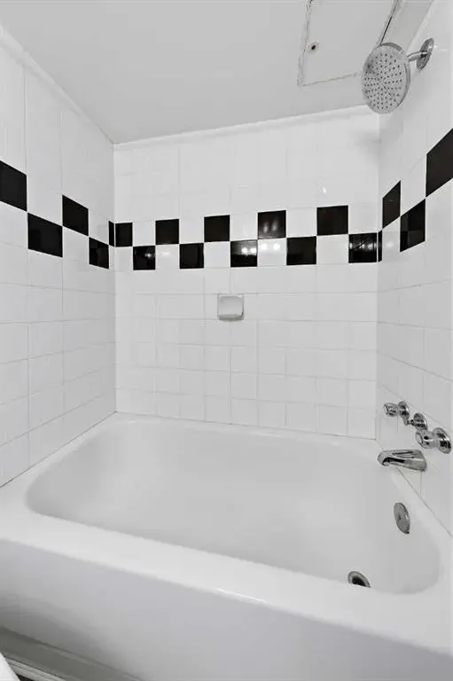 1328 13 Avenue SW #302