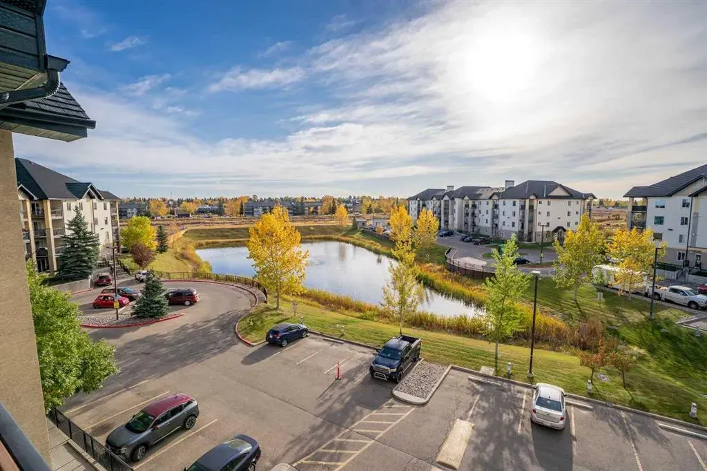 304 Mackenzie Way SW #8412