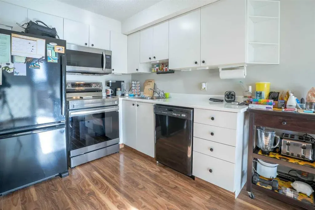 304 Mackenzie Way SW #8412