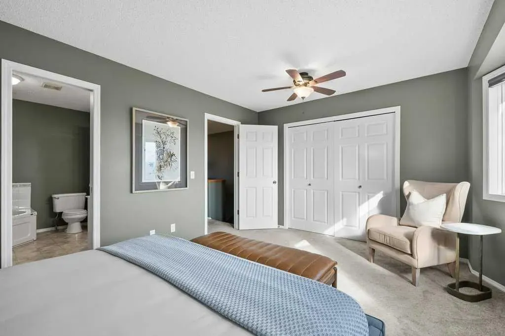 248 Regal Park NE