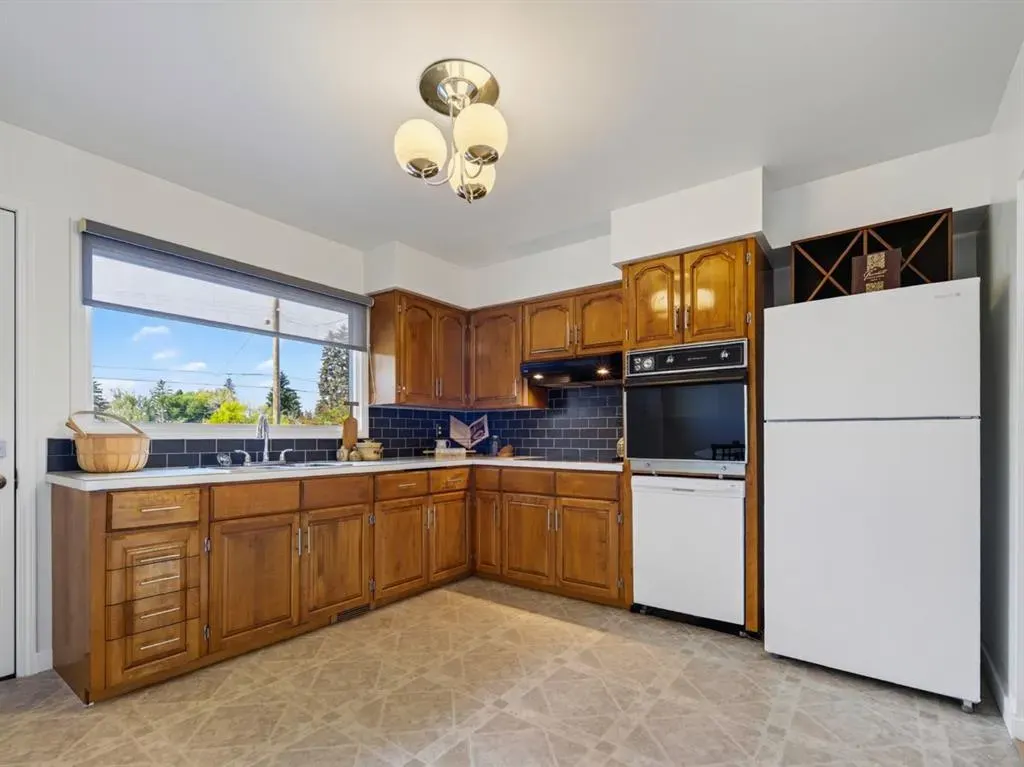 193 Fairview Drive SE