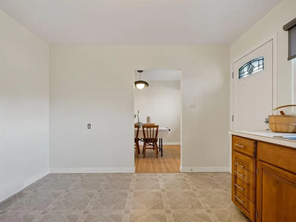 193 Fairview Drive SE