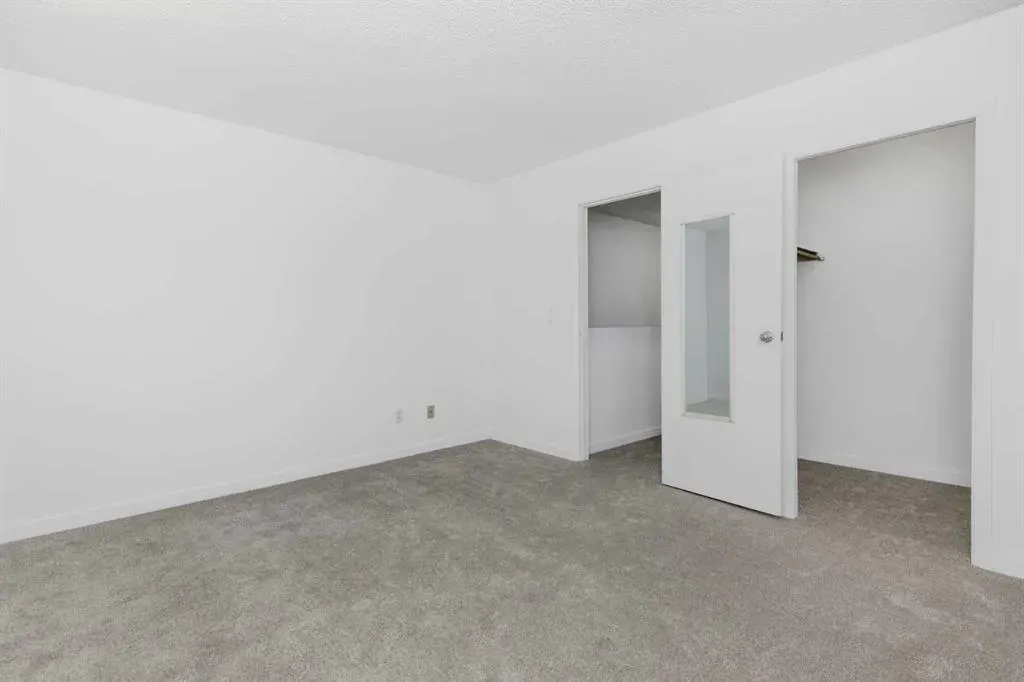 2519 38 Street NE #21
