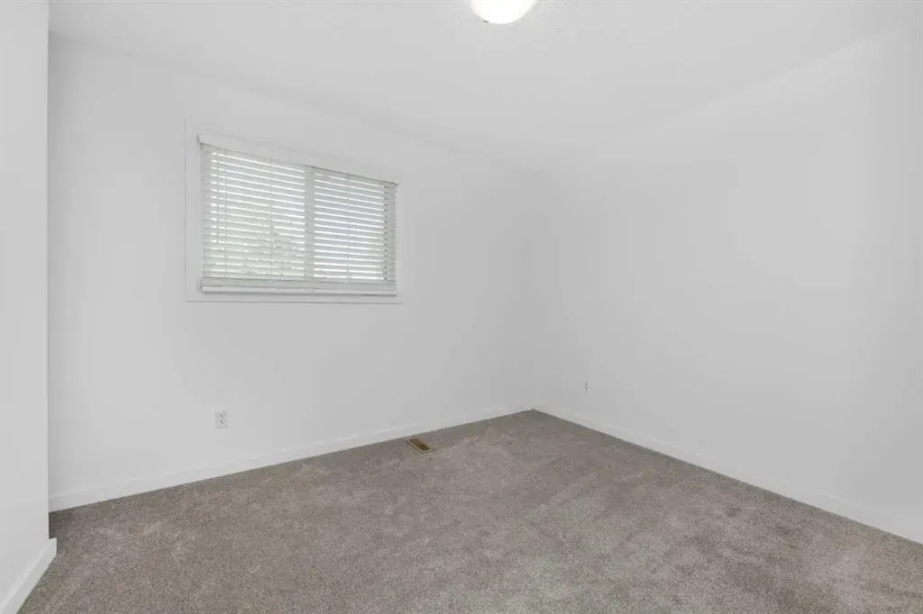 2519 38 Street NE #21