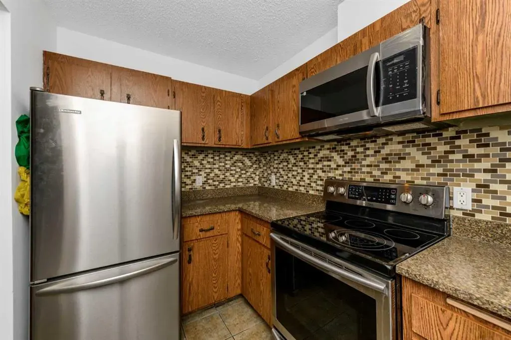 2519 38 Street NE #21