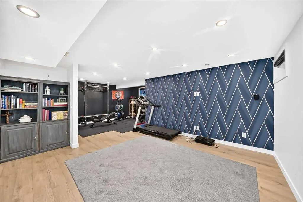 128 Ravenskirk Close SE