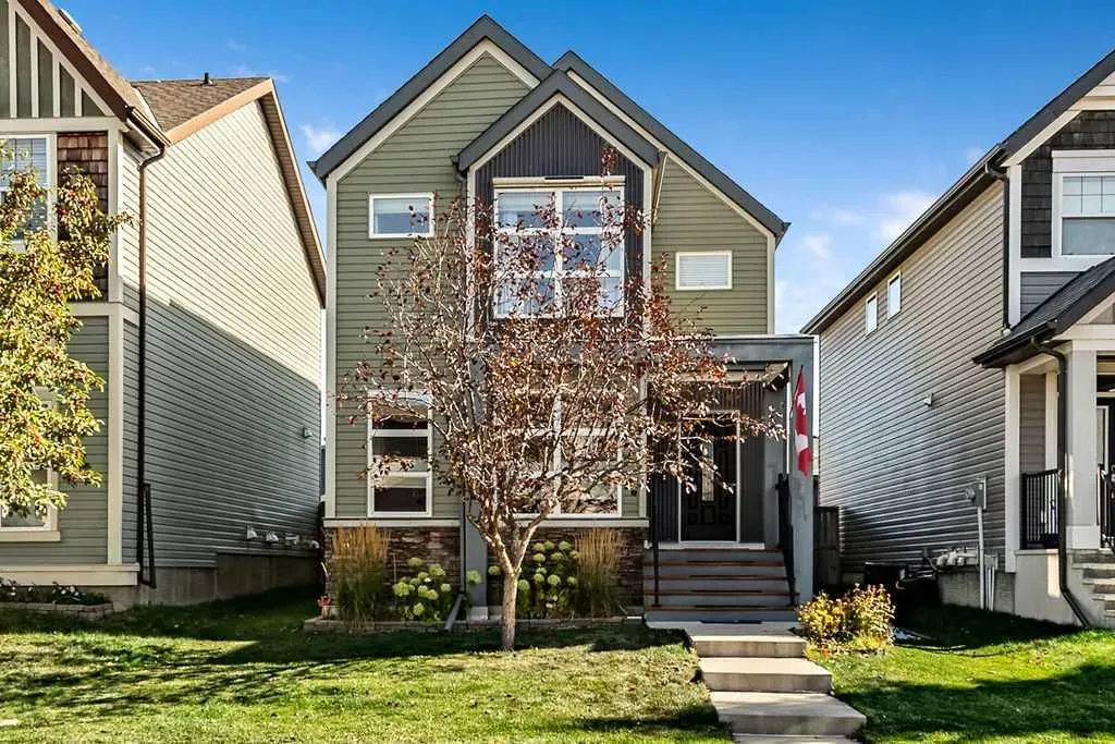 86 Walden Crescent SE