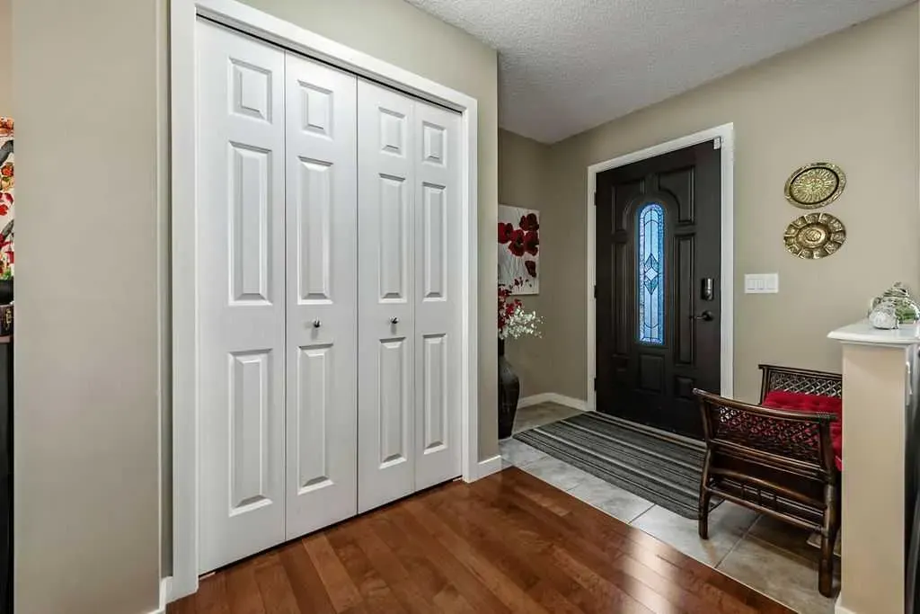 86 Walden Crescent SE