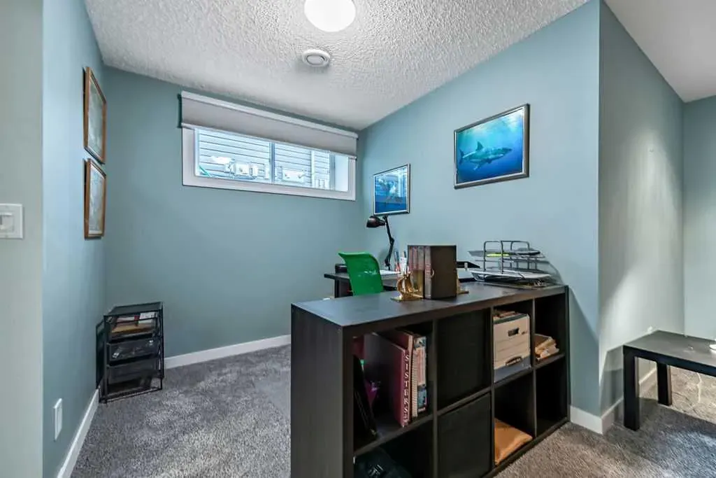 86 Walden Crescent SE