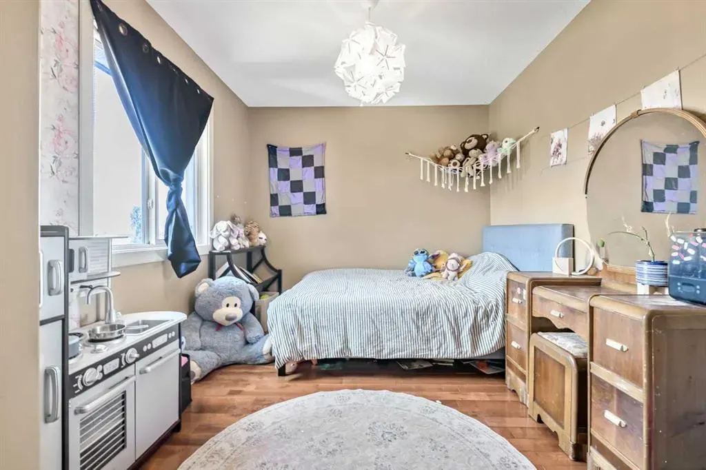 13 Dain Place NW