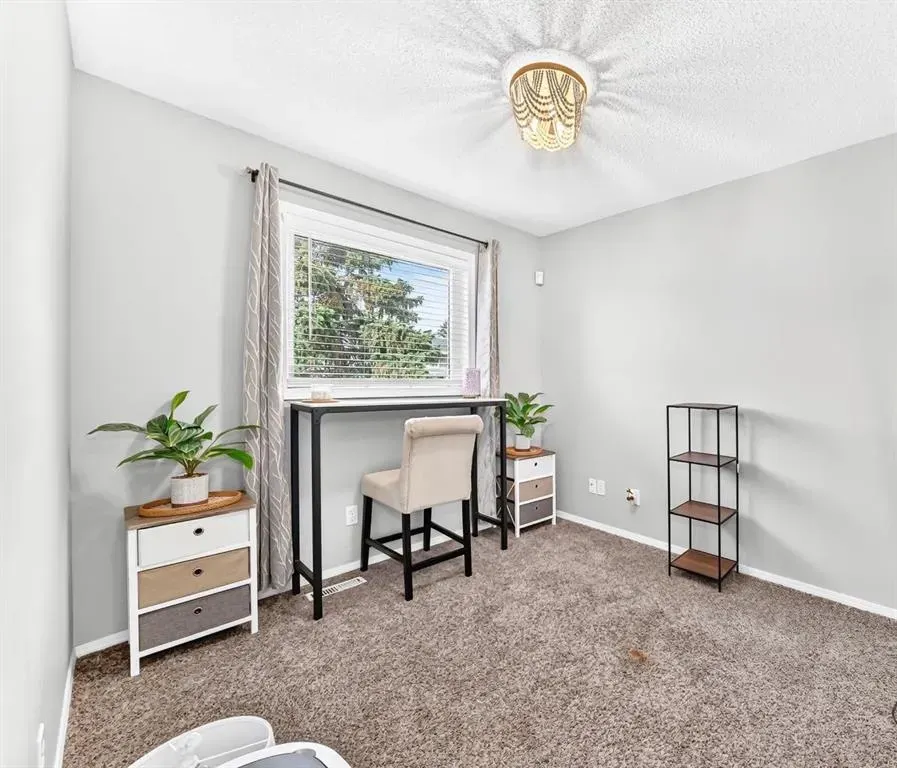 355 Regal Park NE