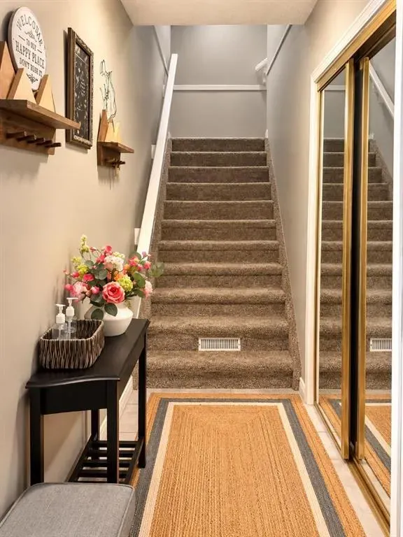 355 Regal Park NE