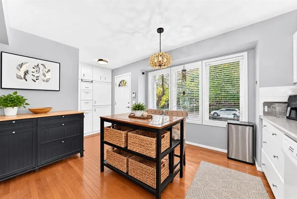 355 Regal Park NE