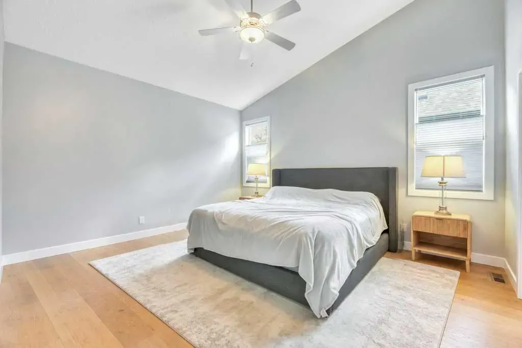 32 Walden Place SE