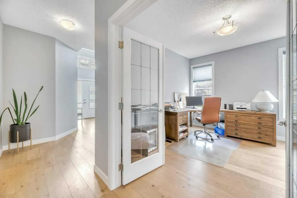 32 Walden Place SE
