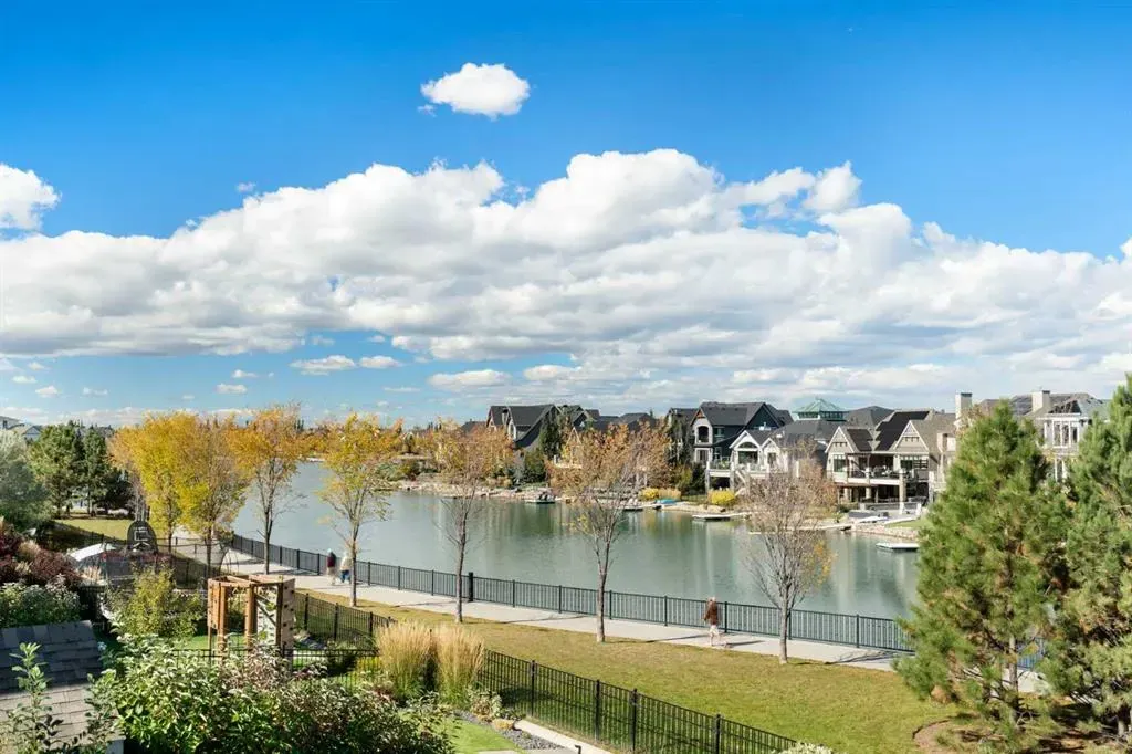 94 Mahogany Cove SE