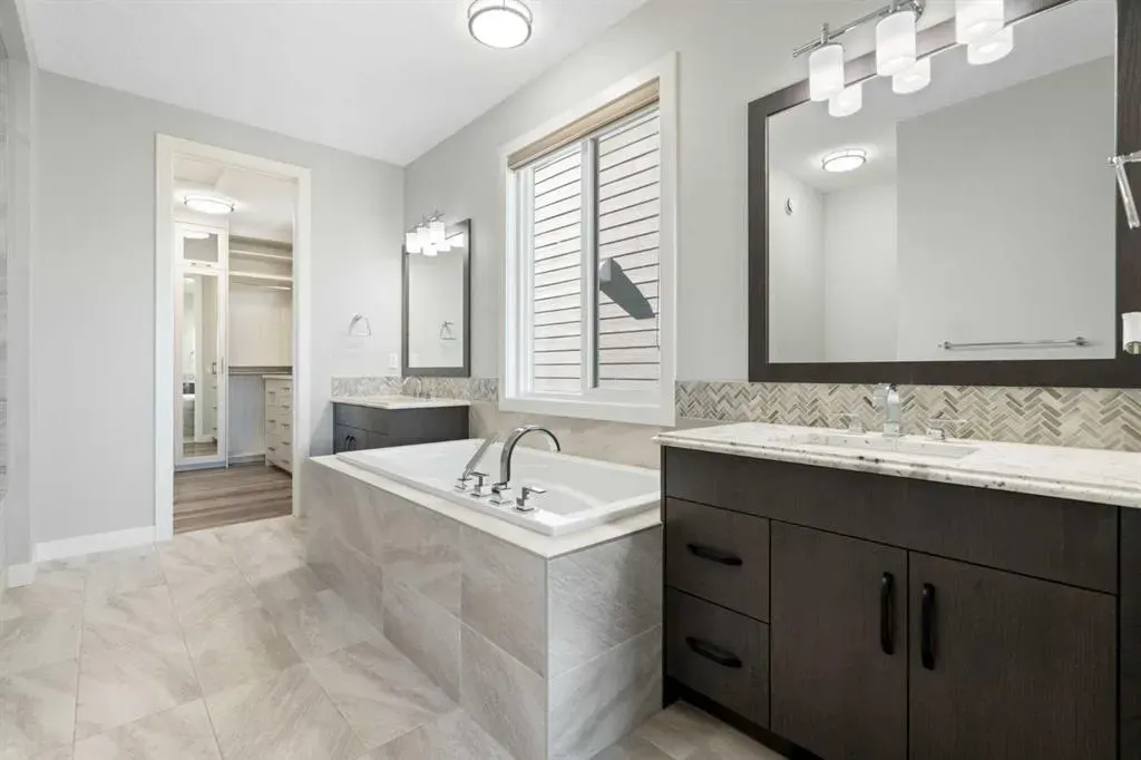 94 Mahogany Cove SE