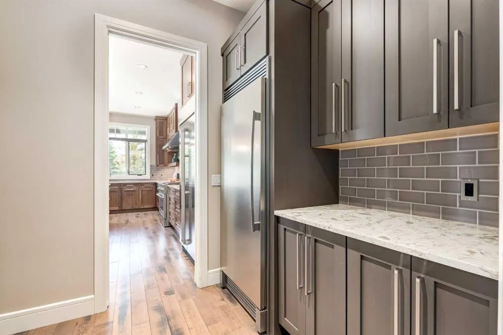 305 Spyglass Way