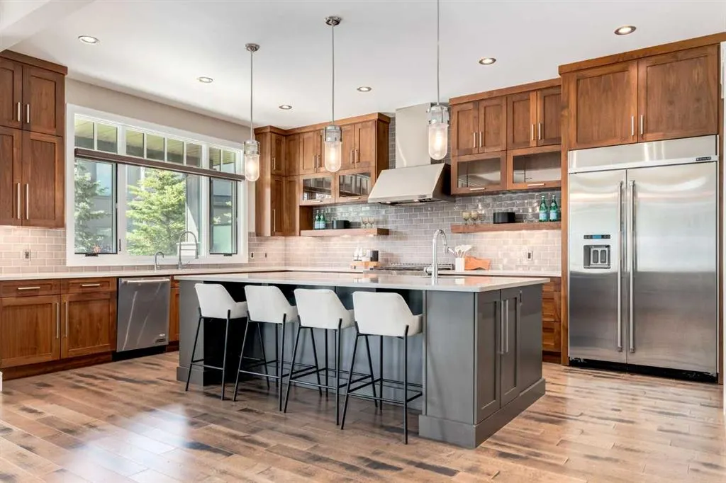305 Spyglass Way