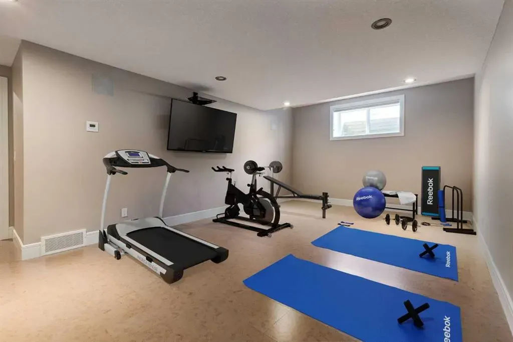 305 Spyglass Way