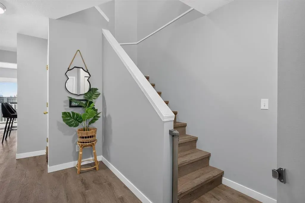 567 Edmonton Trail NE #9