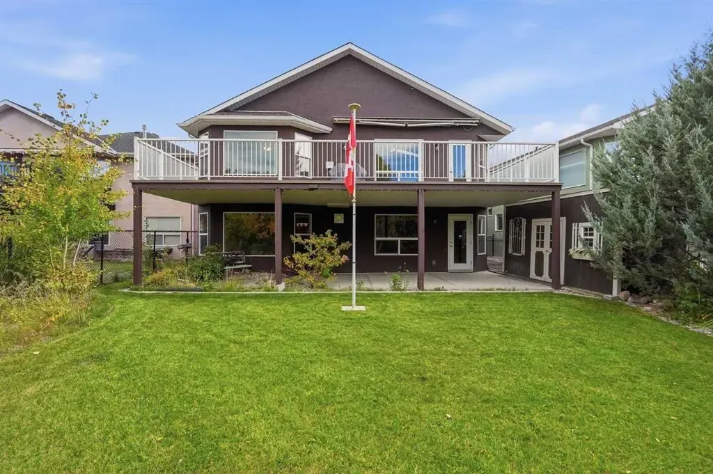 407 Lineham Acres Bay NW