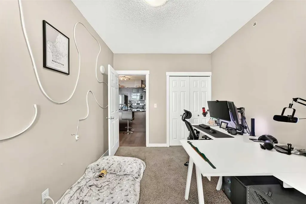 325 3 Street SE #1406