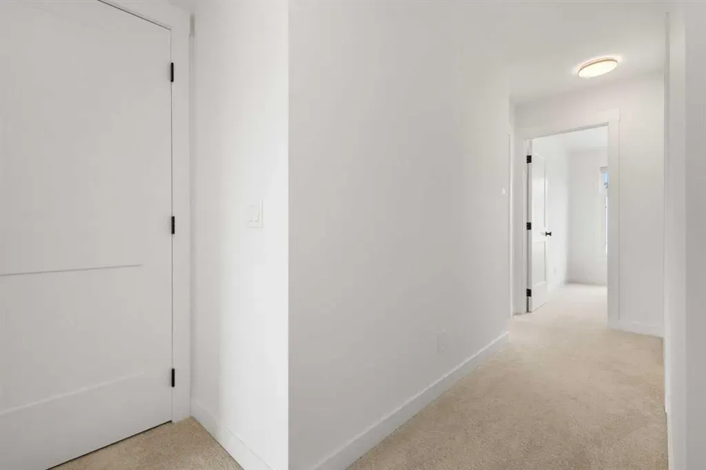 85 sage hill Heights NW #327