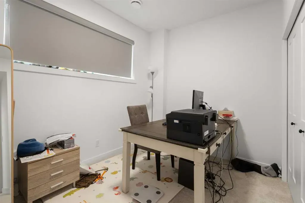 85 sage hill Heights NW #327