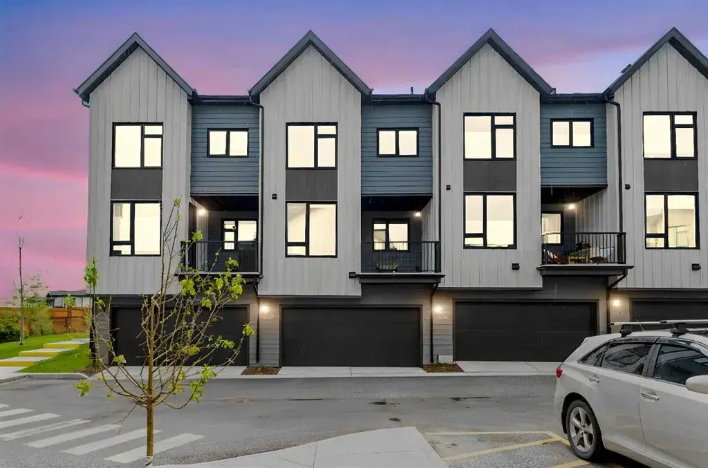 85 sage hill Heights NW #327