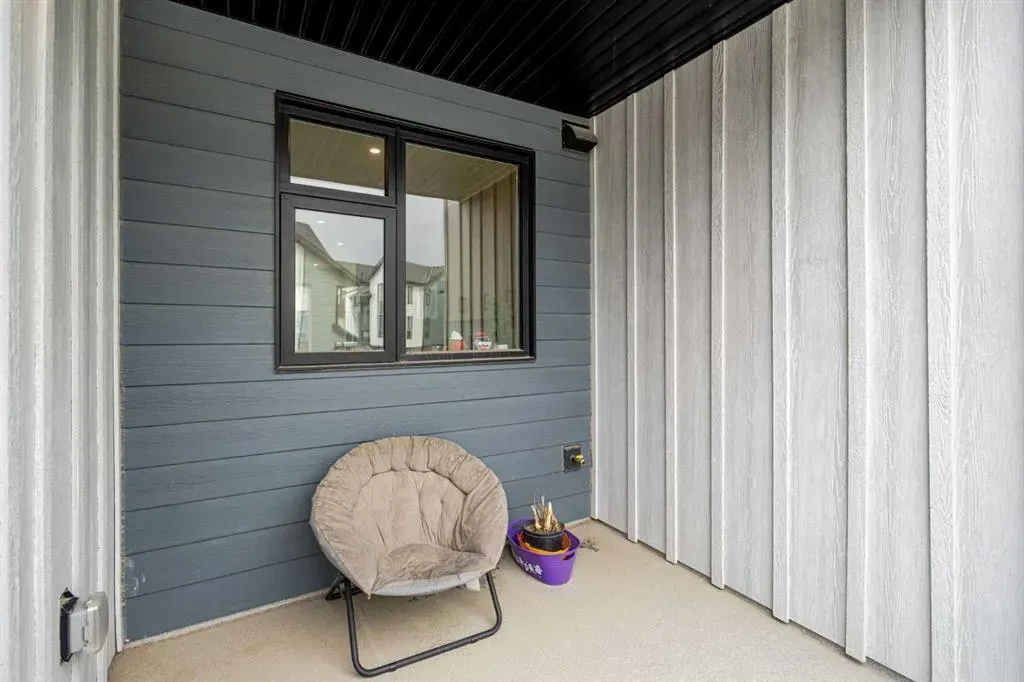 85 sage hill Heights NW #327