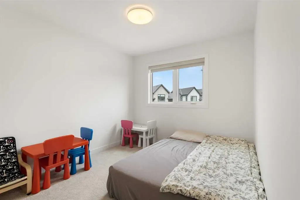 85 sage hill Heights NW #327