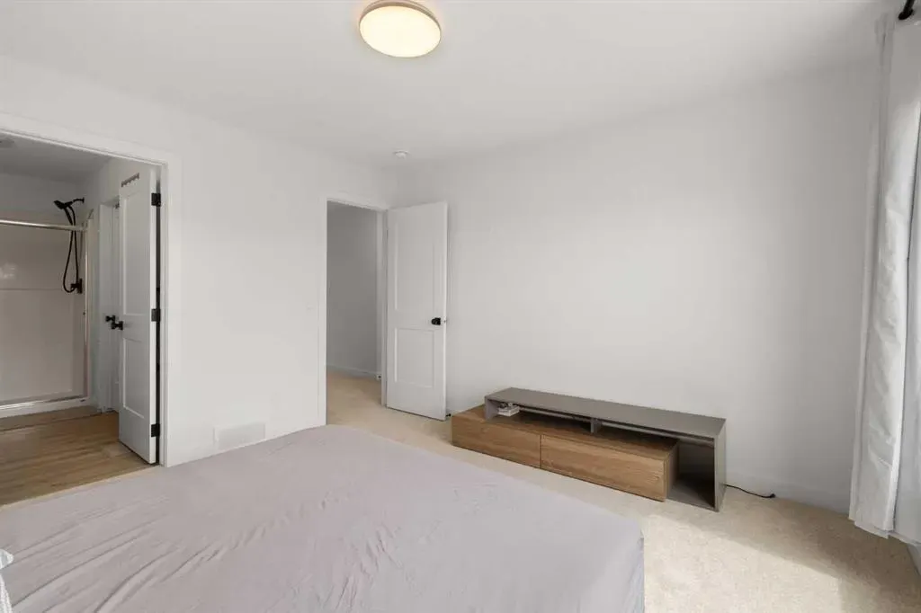 85 sage hill Heights NW #327