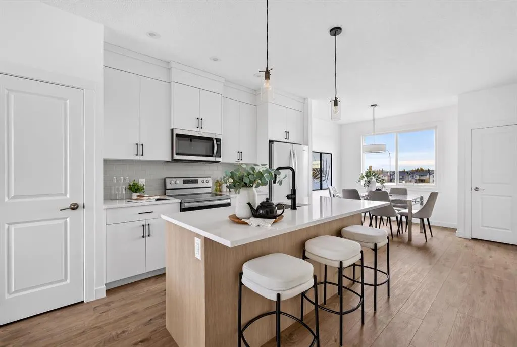 157 Silver Spruce Road SW